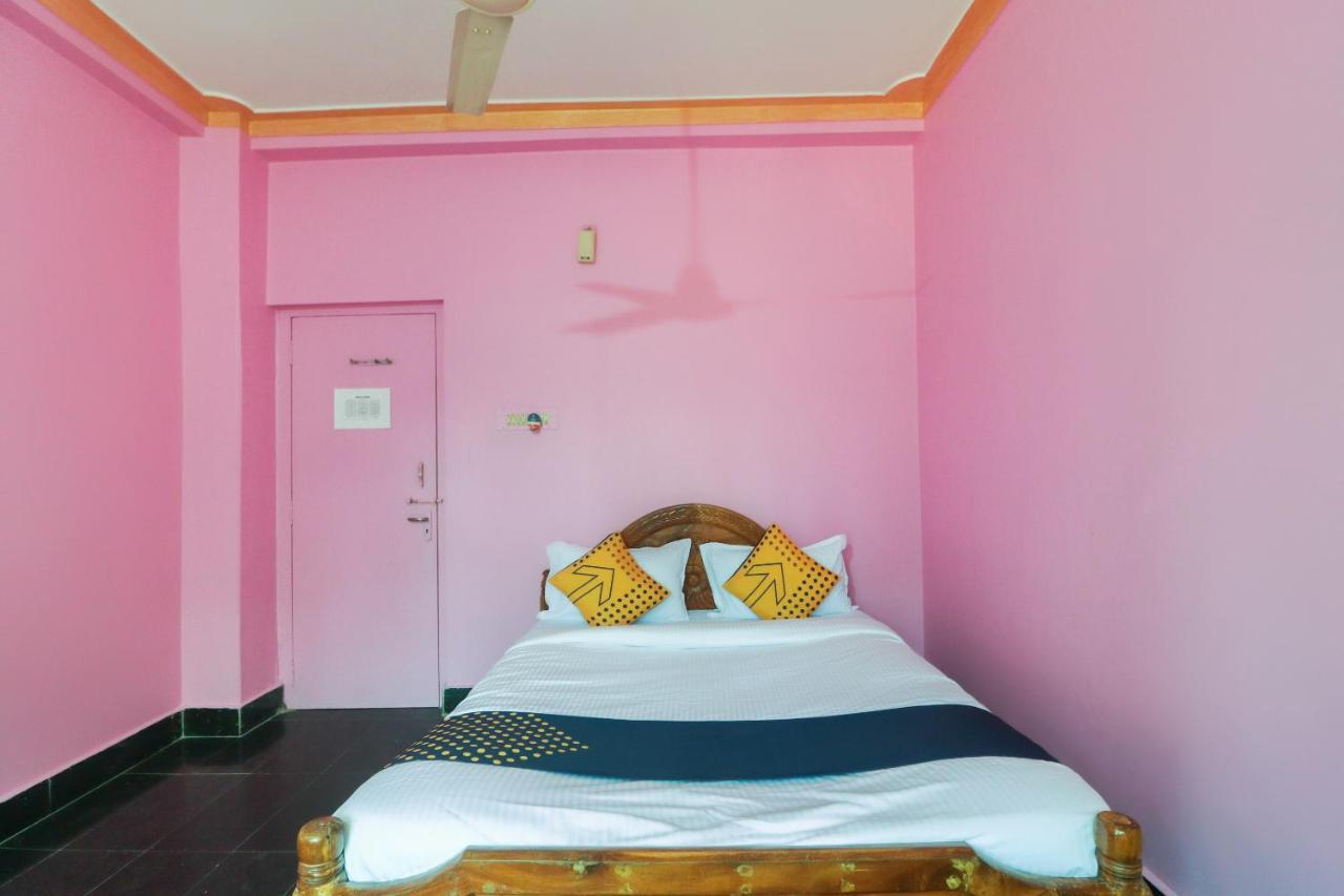 Spot On 65043 Hotel Kalinga Palace Kendrapara Ngoại thất bức ảnh