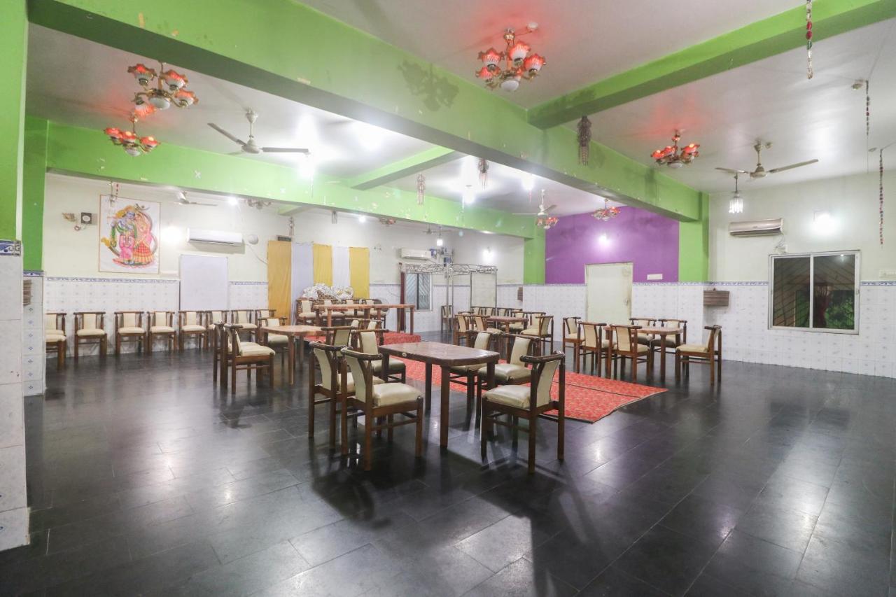 Spot On 65043 Hotel Kalinga Palace Kendrapara Ngoại thất bức ảnh